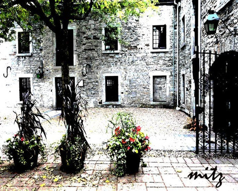MTL Gibbys Courtyard